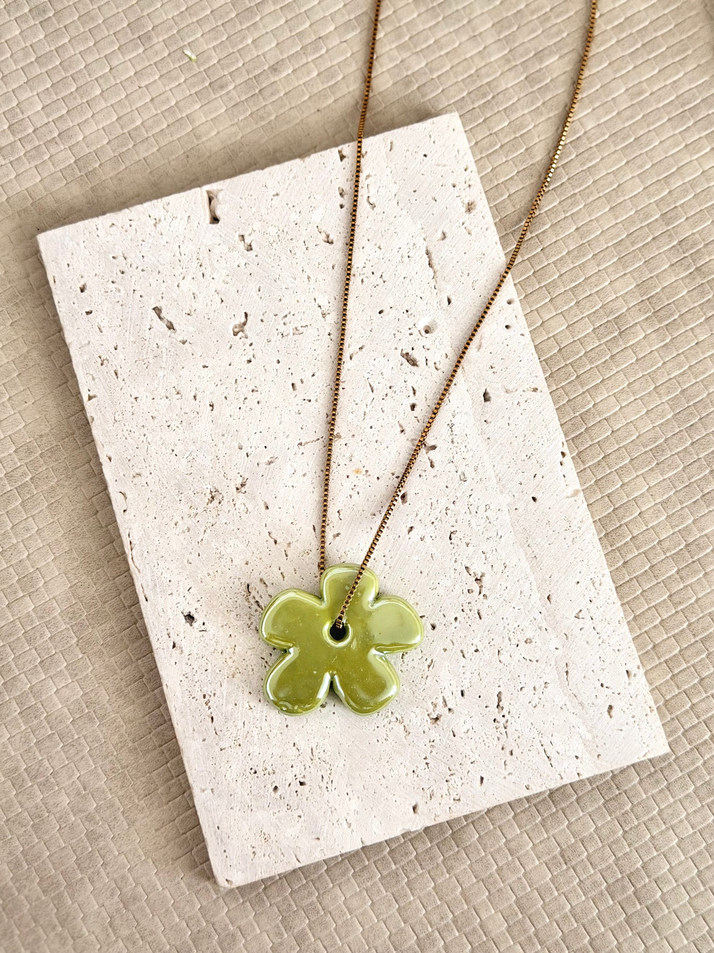 Flower Necklace 🌸