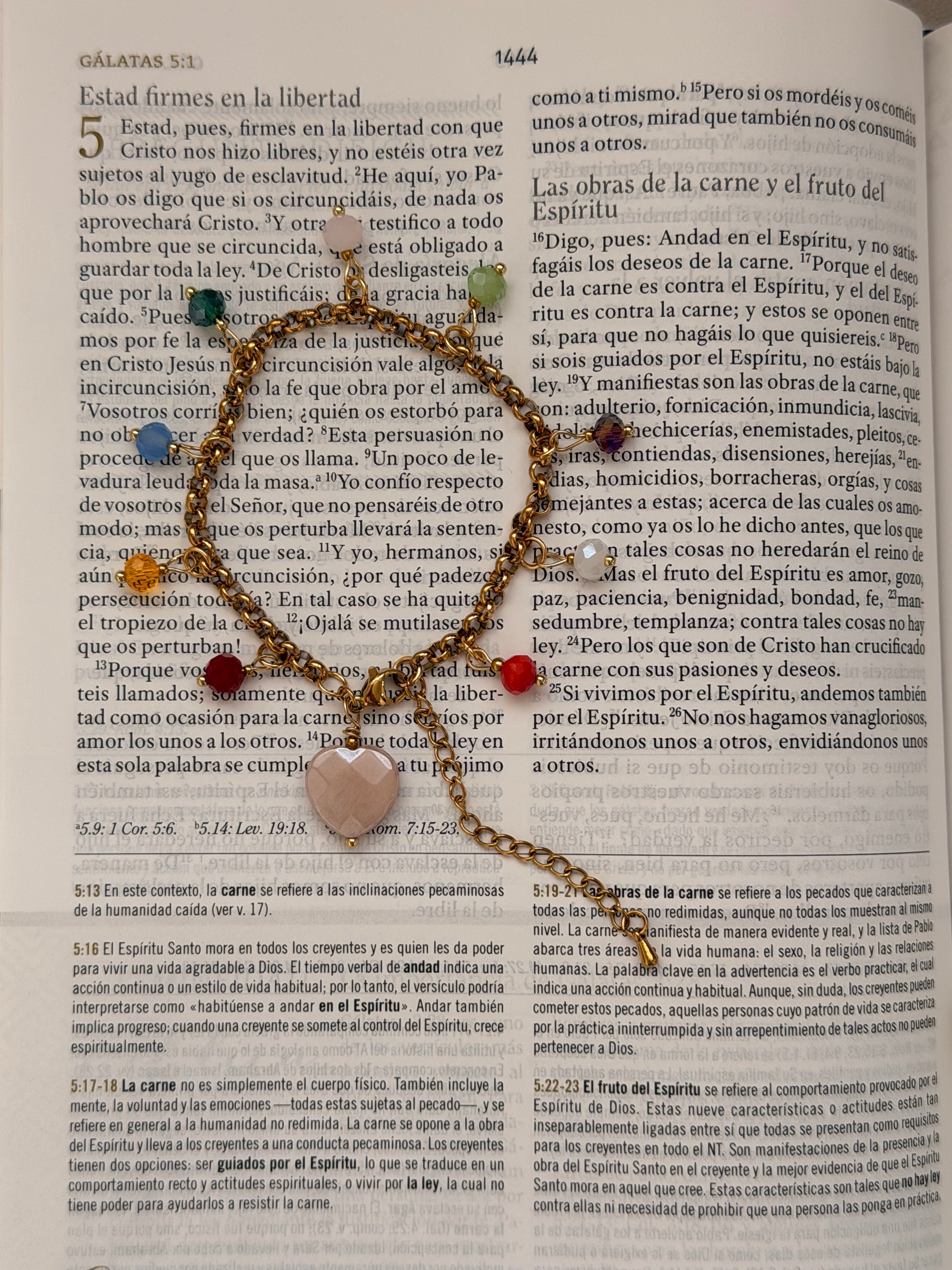 Los Frutos del Espíritu Bracelet